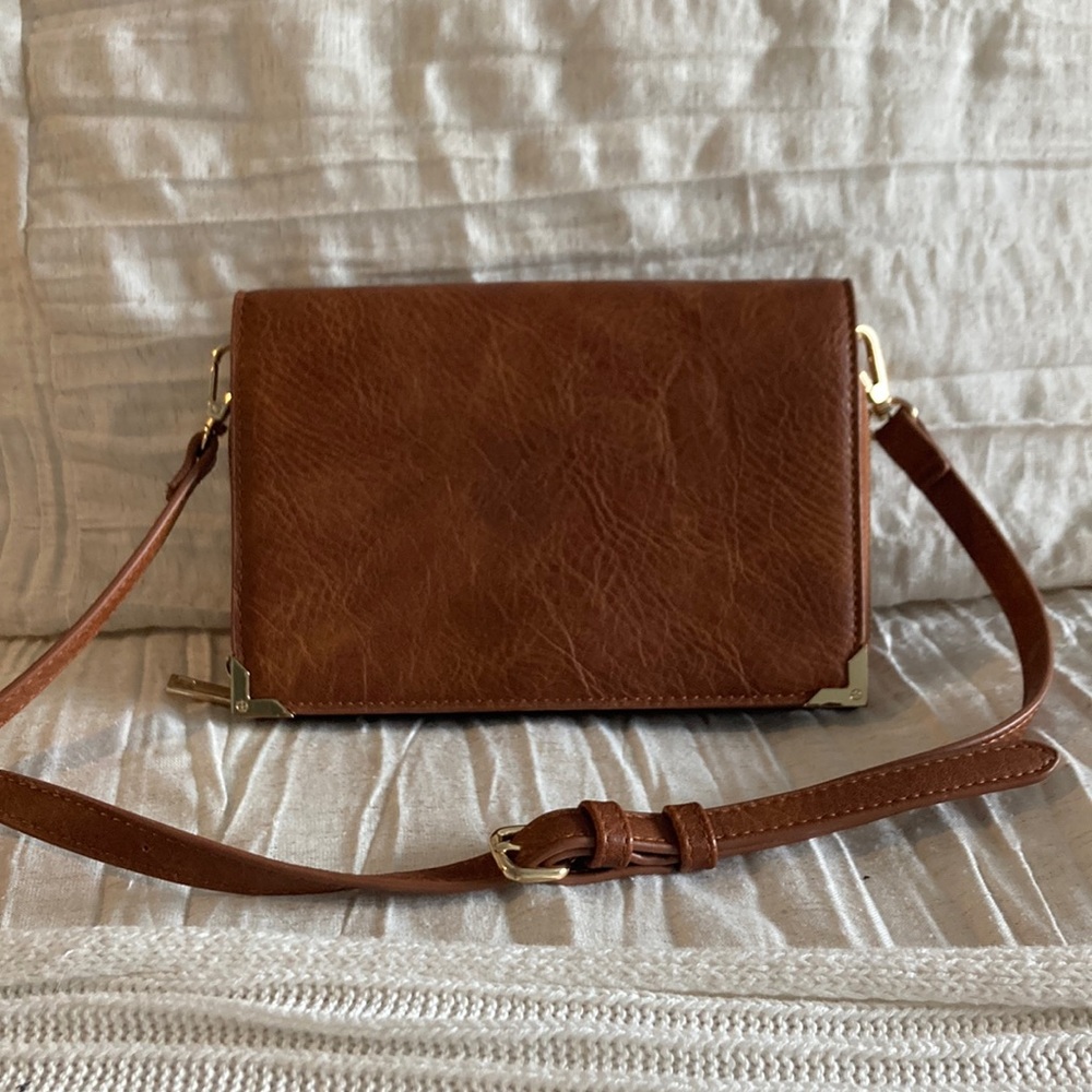 Brown crossbody purse